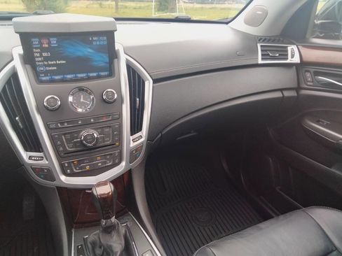 Used 2012 Cadillac SRX Luxury image 18