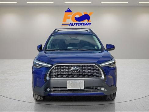 Certified 2024 Toyota Corolla Cross XLE image 8