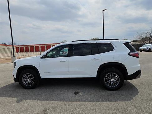 Certified 2026 GMC Acadia Elevation FWD image 2