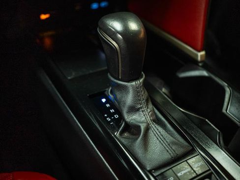 Used 2025 Toyota Camry SE FWD image 21