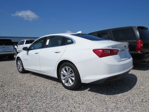 Used 2023 Chevrolet Malibu LT image 14