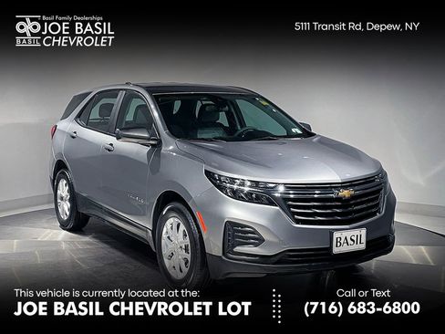 Used 2024 Chevrolet Equinox LS image 1