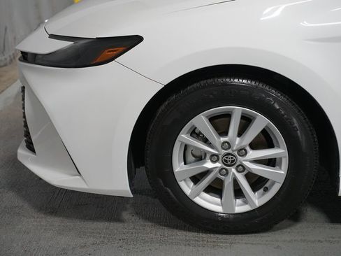 Certified 2025 Toyota Camry LE image 5