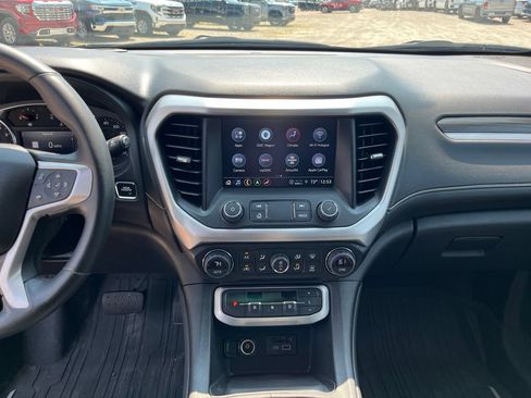 Used 2023 GMC Acadia SLT w/ Preferred Package AWD/4WD image 23