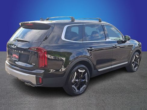 Used 2023 Kia Telluride S AWD/4WD image 4