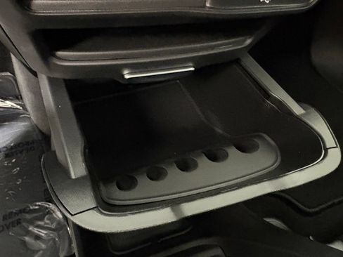 New 2027 Chrysler Pacifica Select FWD image 34