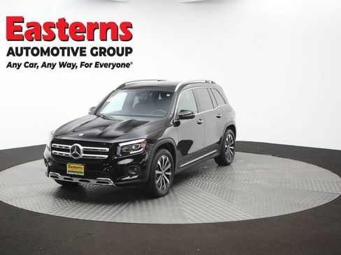 Used 2022 Mercedes-Benz GLB 250 4MATIC w/ Premium Package Lite image 55