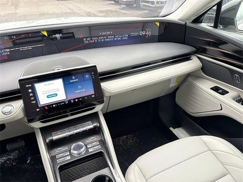 New 2026 Lincoln Nautilus Premier w/ Jet Appearance Package image 15