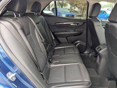 Used 2023 Buick Envision Essence image 27