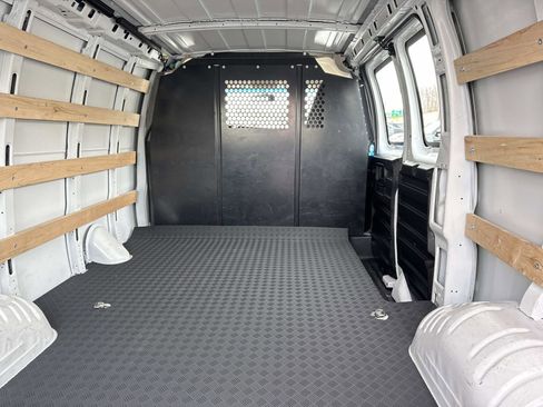 Used 2024 Chevrolet Express 2500 w/ Driver Convenience Package image 16