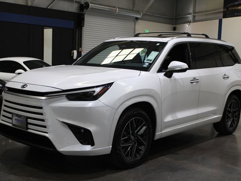 Used 2024 Lexus TX 350 AWD w/ Captains Chair Package image 8