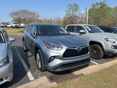 Used 2024 Toyota Highlander Platinum