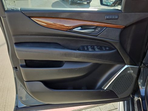 Used 2019 Cadillac Escalade Premium Luxury w/ LPO, Radiant Package image 14