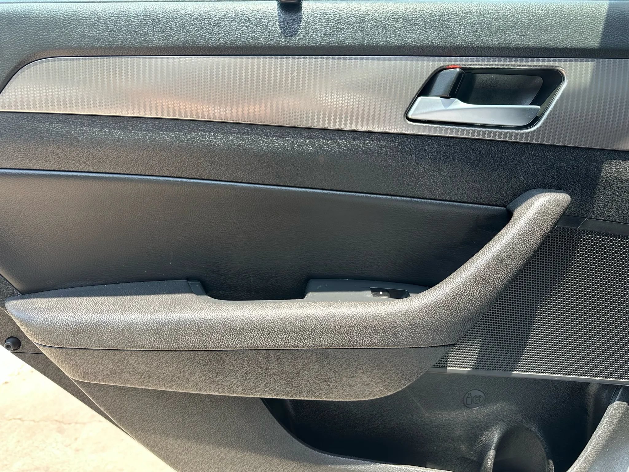Used 2018 Hyundai Sonata Limited FWD image 10
