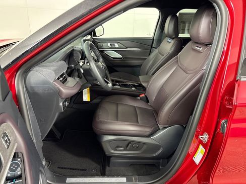 New 2026 Ford Explorer Platinum image 28