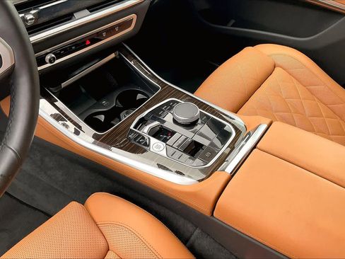 Used 2025 BMW X5 xDrive40i w/ M Sport Package image 20