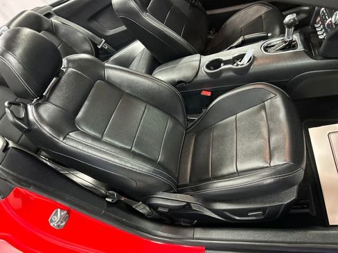 Used 2021 Ford Mustang Premium image 24