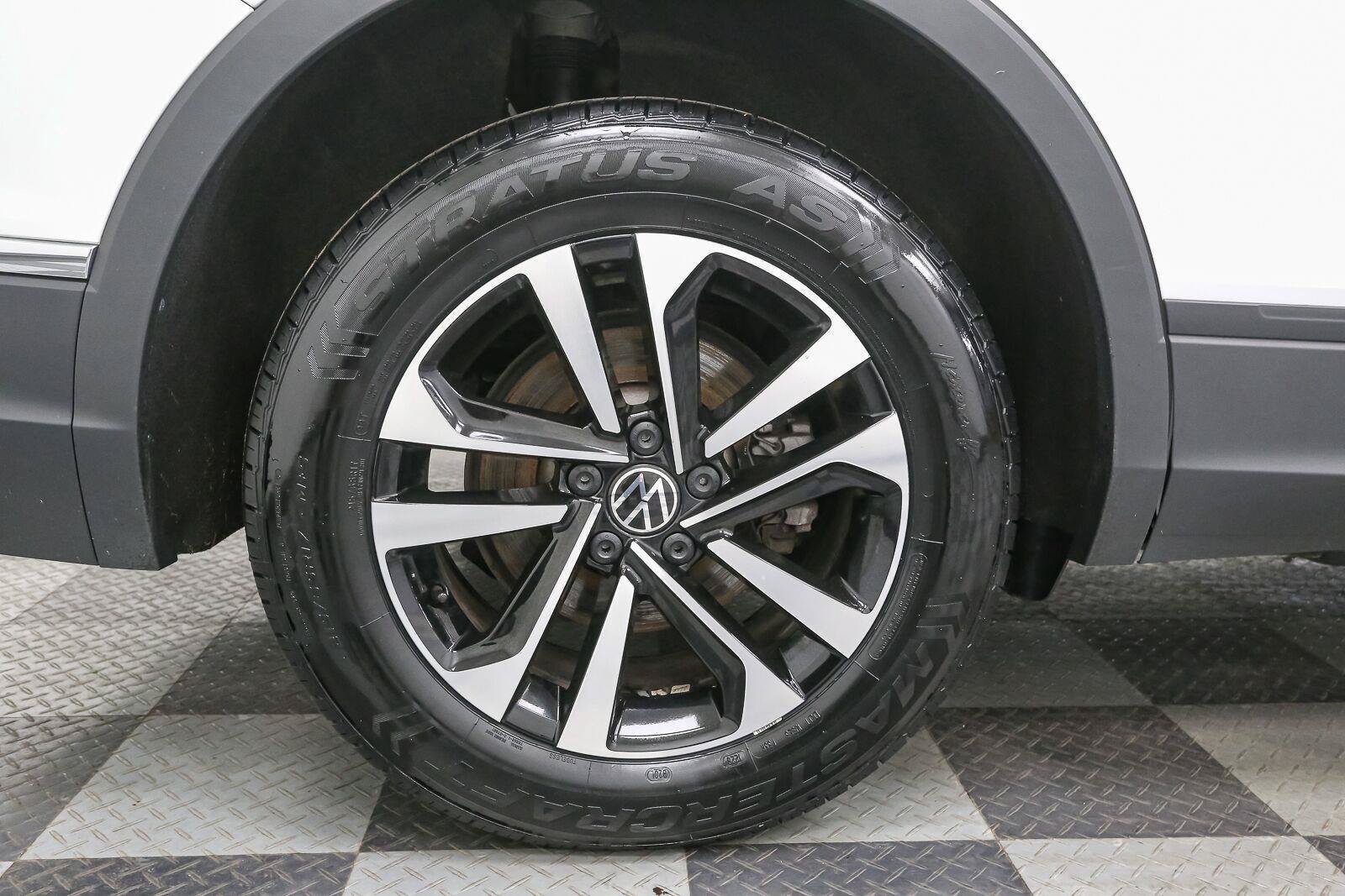 Certified 2024 Volkswagen Tiguan S AWD/4WD image 20