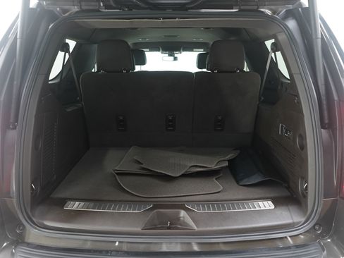 Used 2021 GMC Yukon XL Denali image 19