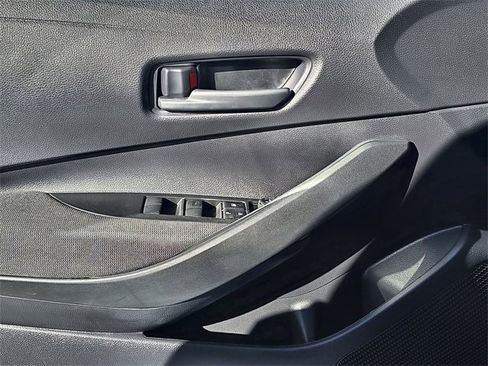 Used 2023 Toyota Corolla LE image 17