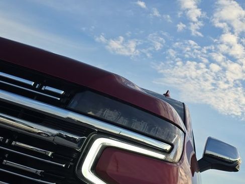 Used 2023 Chevrolet Tahoe Premier w/ Advanced Technology Package image 9