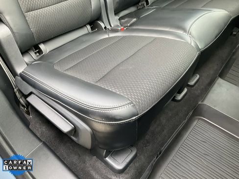 Used 2025 Ford Escape SE image 50