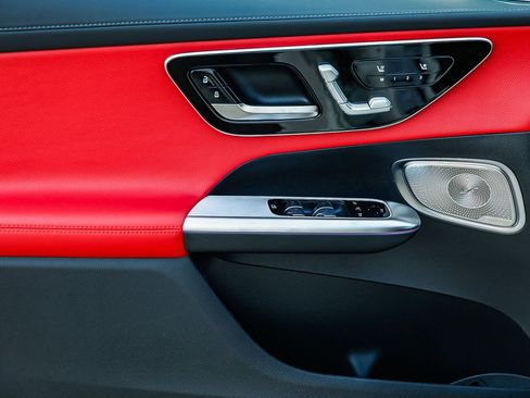 New 2026 Mercedes-Benz GLC 300 4MATIC image 21