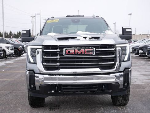Used 2025 GMC Sierra 2500 SLT w/ SLT Convenience Package image 2