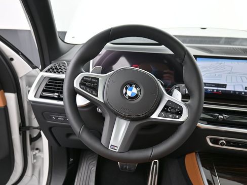 New 2026 BMW X5 xDrive40i w/ M Sport Package AWD/4WD image 13