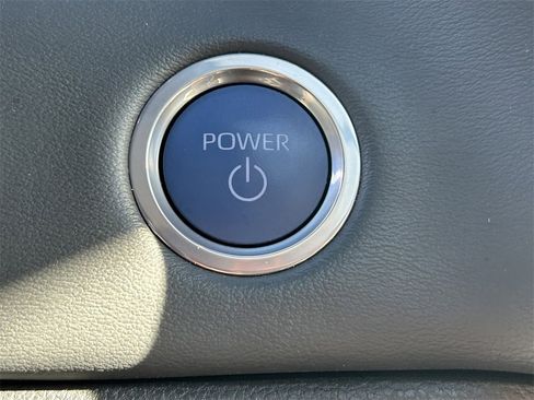 Used 2024 Toyota Sequoia Platinum image 26