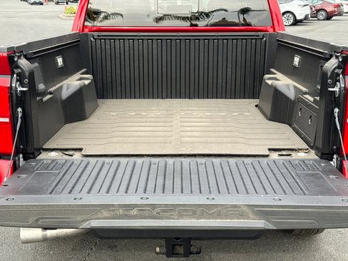 New 2025 Toyota Tacoma TRD Off-Road image 12