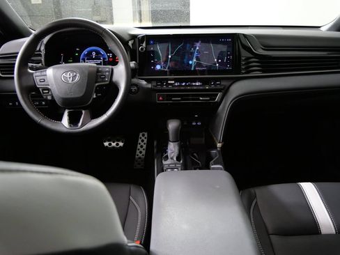 Used 2026 Toyota Camry Hybrid w/ Multimedia Upgrade Package AWD/4WD image 20