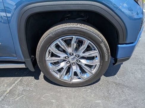 Used 2024 GMC Sierra 1500 Denali w/ Denali Reserve Package AWD/4WD image 13