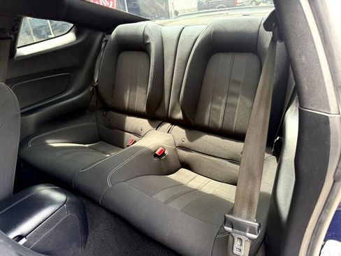 Used 2019 Ford Mustang Coupe image 17