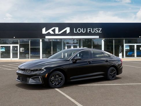 New 2026 Kia K5 LXS FWD image 3