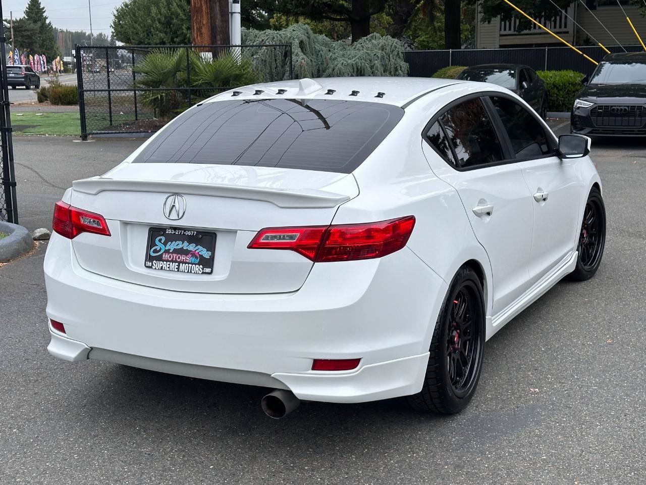 Used 2013 Acura ILX w/ Premium Package FWD image 15