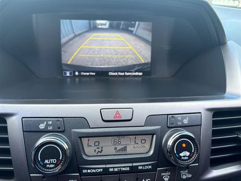 Used 2015 Honda Odyssey Touring image 17