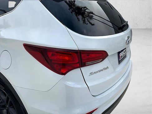 Used 2018 Hyundai Santa Fe Sport w/ 2.4L Value Package 02 FWD image 29