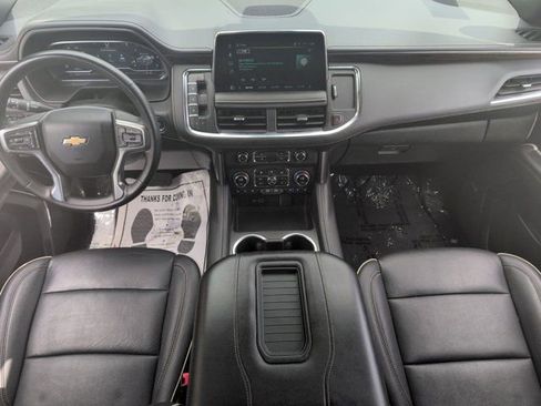Used 2023 Chevrolet Suburban Premier image 25