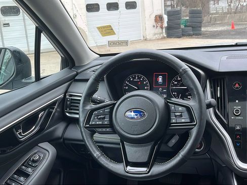 Certified 2025 Subaru Outback Onyx Edition image 22