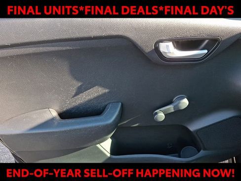 Used 2018 Kia Rio LX image 11