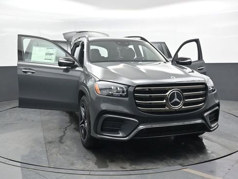 New 2026 Mercedes-Benz GLS 450 4MATIC image 43