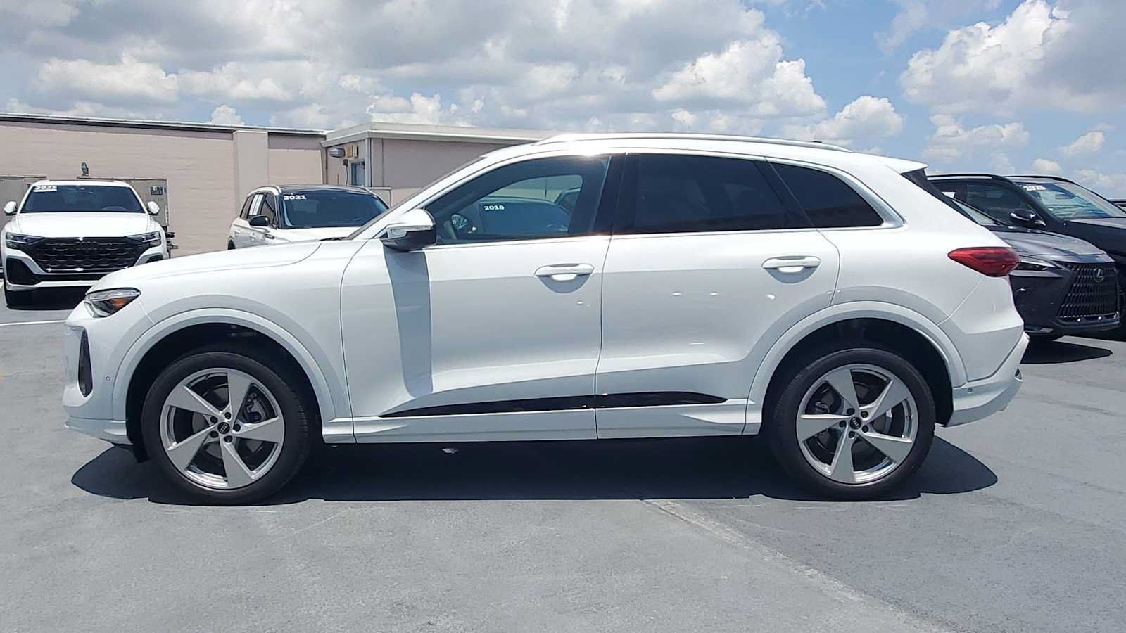 New 2026 Audi Q5 Premium Plus AWD/4WD image 3