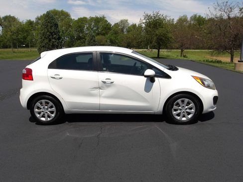 Used 2012 Kia Rio LX w/ PWR Pkg FWD image 9