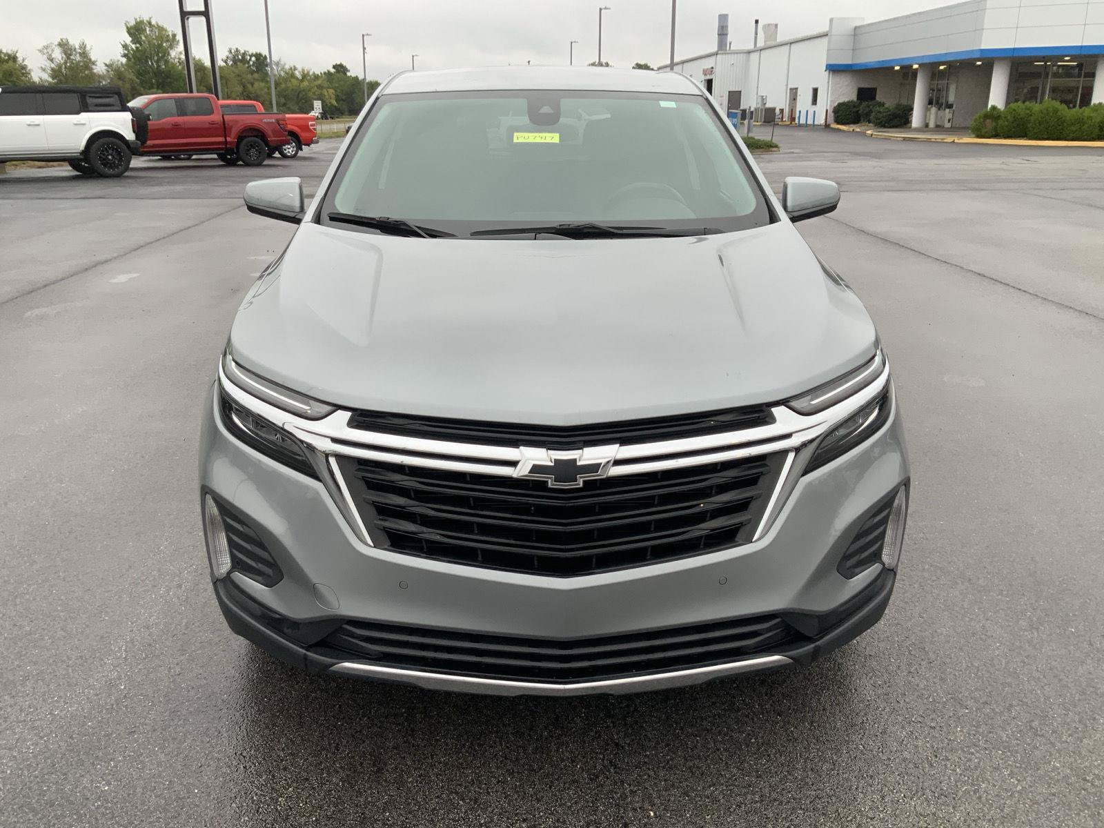 Used 2024 Chevrolet Equinox LT FWD image 3