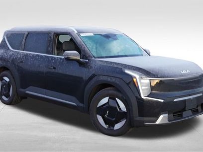 Used 2026 Kia EV9 Wind