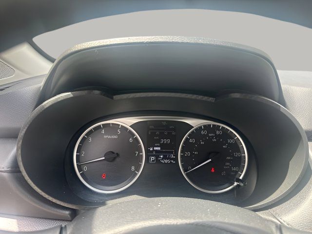 Used 2025 Nissan Versa S FWD image 8