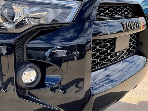 Used 2023 Toyota 4Runner 40th Anniversary SE image 29