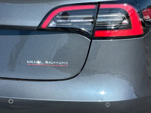 Used 2020 Tesla Model 3 Performance image 25