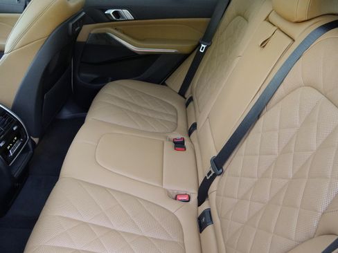 Used 2023 BMW X5 xDrive40i w/ Premium Package AWD/4WD image 40